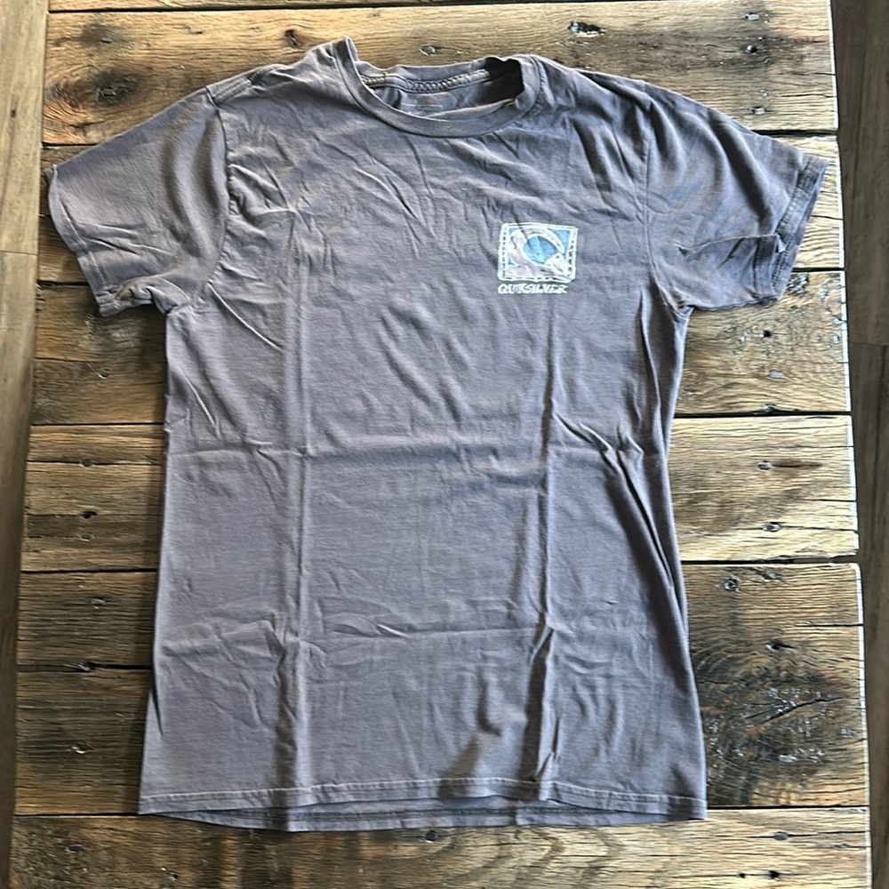 Men’s Quiksilver shirt size S